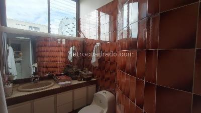 Apartamento de 3 alcobas en venta en Parque Del Virrey, Bogotá, 222 m² · foto 19 de 20