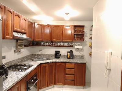 Apartamento de 2 alcobas en venta en Rincon Del Chico, Bogotá, 104 m² · foto 11 de 12