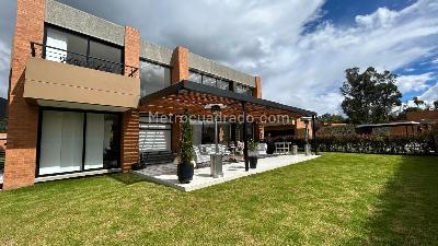 Casa de 3 alcobas en arriendo en Pradera De Potosi, La Calera, 258 m² · foto 2 de 20