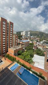 Apartamento en venta en Bellavista, Cali · foto 2 de 17