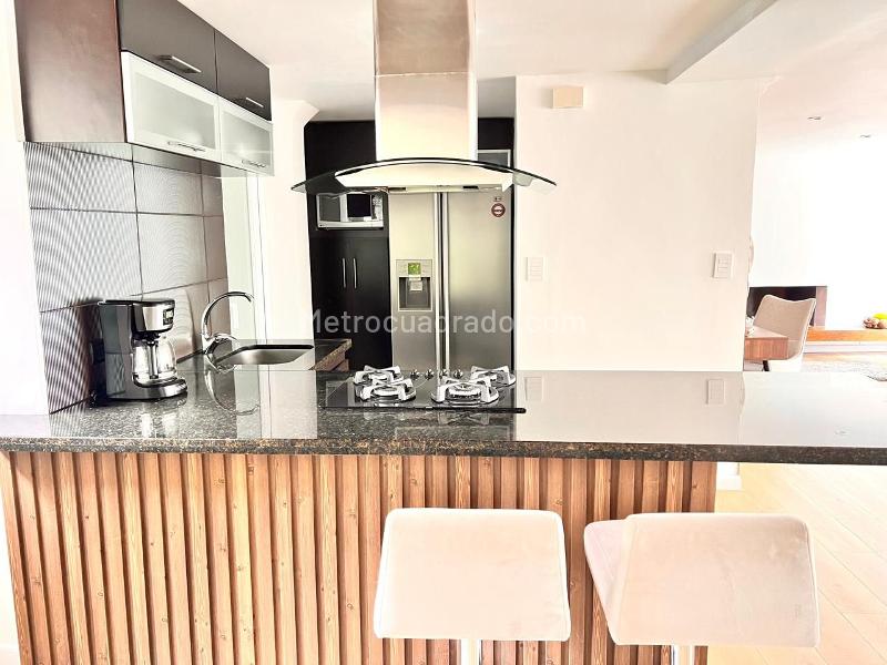 Piso – Bogotá, Chicó Lago - Más