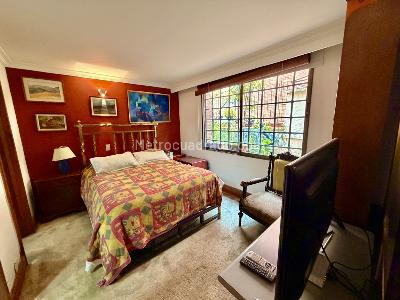 Apartamento de 3 alcobas en venta en Los Rosales, Bogotá, 187 m² · foto 12 de 20