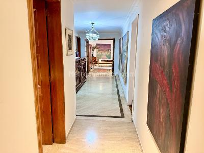Apartamento de 3 alcobas en venta en Los Rosales, Bogotá, 187 m² · foto 2 de 20