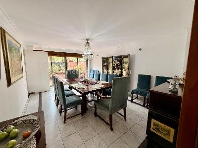 Apartamento de 3 alcobas en venta en Los Rosales, Bogotá, 187 m² · foto 6 de 20