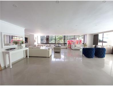 Apartamento de 5 alcobas en venta en La Visitacion, Medellín, 456 m² · foto 8 de 20