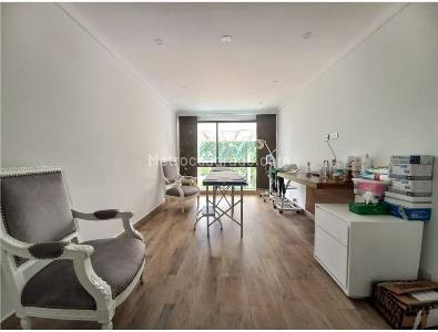 Apartamento de 5 alcobas en venta en La Visitacion, Medellín, 456 m² · foto 13 de 20