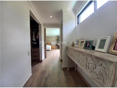 Apartamento de 5 alcobas en venta en La Visitacion, Medellín, 456 m² · foto 15 de 20