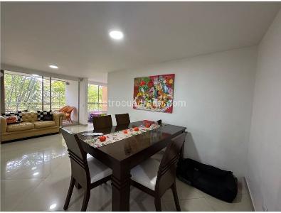 Apartamento de 3 alcobas en venta en Castropol, Medellín, 98 m² · foto 3 de 14