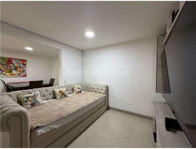 Apartamento de 3 alcobas en venta en Castropol, Medellín, 98 m² · foto 4 de 14