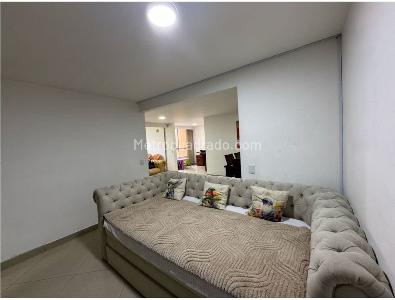Apartamento de 3 alcobas en venta en Castropol, Medellín, 98 m² · foto 5 de 14
