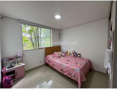 Apartamento de 3 alcobas en venta en Castropol, Medellín, 98 m² · foto 8 de 14