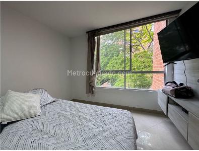 Apartamento de 3 alcobas en venta en Castropol, Medellín, 98 m² · foto 9 de 14