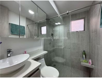 Apartamento de 3 alcobas en venta en Castropol, Medellín, 98 m² · foto 12 de 14