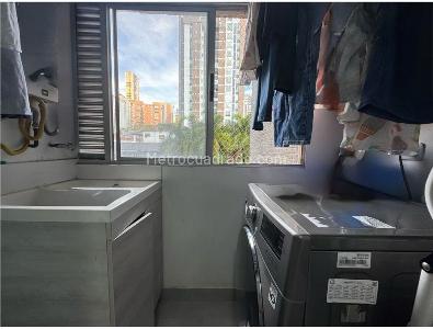 Apartamento de 3 alcobas en venta en Castropol, Medellín, 98 m² · foto 14 de 14