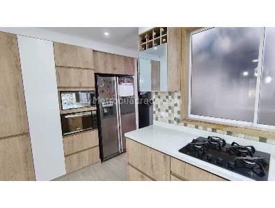 Apartamento de 3 alcobas en venta en Lorena, Medellín, 152 m² · foto 5 de 16