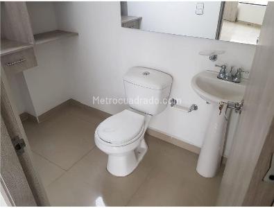 Apartamento de 3 alcobas en venta en Laureles, Medellín, 130 m² · foto 9 de 14
