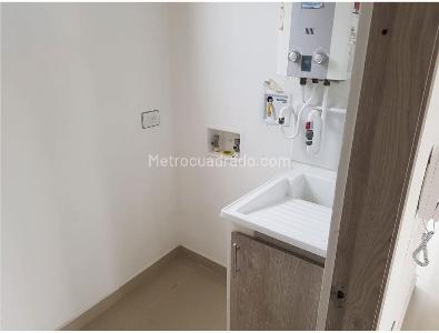 Apartamento de 3 alcobas en venta en Laureles, Medellín, 130 m² · foto 13 de 14
