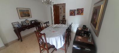Apartamento de 3 alcobas en venta en Laureles Santa Teresita, Medellín, 134 m² · foto 2 de 14