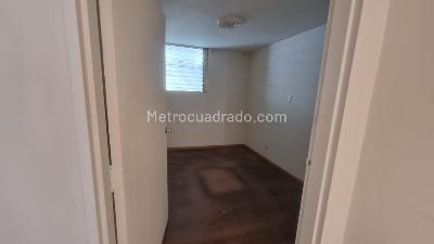 Apartamento de 3 alcobas en venta en Laureles, Medellín, 150 m² · foto 5 de 12