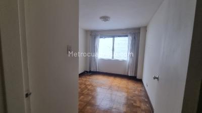 Apartamento de 3 alcobas en venta en Laureles, Medellín, 150 m² · foto 8 de 12