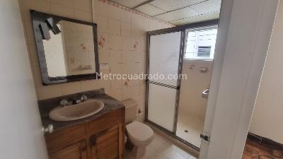 Apartamento de 3 alcobas en venta en Laureles, Medellín, 150 m² · foto 11 de 12
