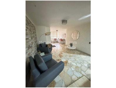 Apartamento de 4 alcobas en venta en Laureles, Medellín, 152 m² · foto 4 de 13