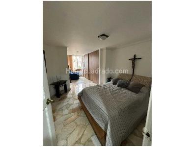 Apartamento de 4 alcobas en venta en Laureles, Medellín, 152 m² · foto 7 de 13