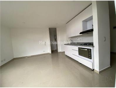 Apartamento de 3 alcobas en venta en Laureles La Almeria, Medellín, 70 m² · foto 2 de 10