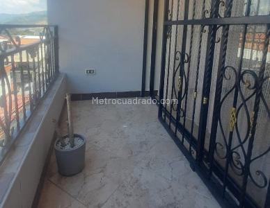 Apartamento de 2 alcobas en venta en Barrio Nuevo, Bello, 87 m² · foto 3 de 19