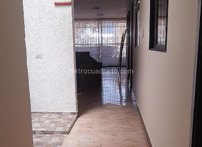 Apartamento de 2 alcobas en venta en Barrio Nuevo, Bello, 87 m² · foto 7 de 19