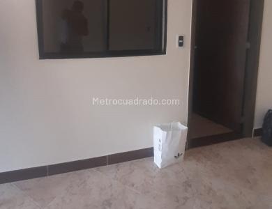 Apartamento de 2 alcobas en venta en Barrio Nuevo, Bello, 87 m² · foto 8 de 19