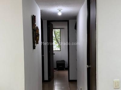 Apartamento de 3 alcobas en venta en Las Antillas, Envigado, 57 m² · foto 2 de 15