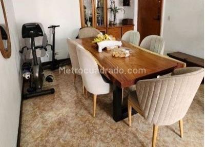 Apartamento de 3 alcobas en venta en Conquistadores, Medellín, 126 m² · foto 3 de 12