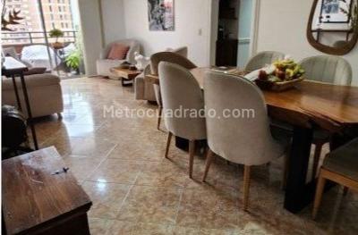 Apartamento de 3 alcobas en venta en Conquistadores, Medellín, 126 m² · foto 4 de 12