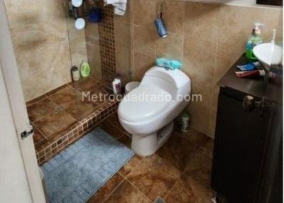 Apartamento de 3 alcobas en venta en Conquistadores, Medellín, 126 m² · foto 8 de 12