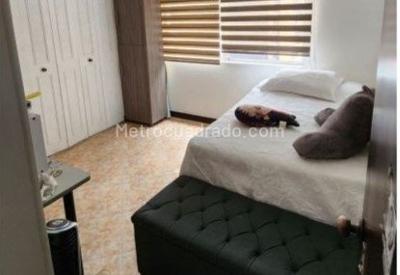 Apartamento de 3 alcobas en venta en Conquistadores, Medellín, 126 m² · foto 9 de 12