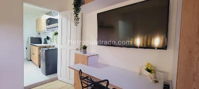 Apartaestudio en venta en La Castellana, Medellín, 33 m² · foto 7 de 9