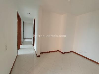 Apartamento en venta en Loma De Los Bernal, Medellín · foto 2 de 20