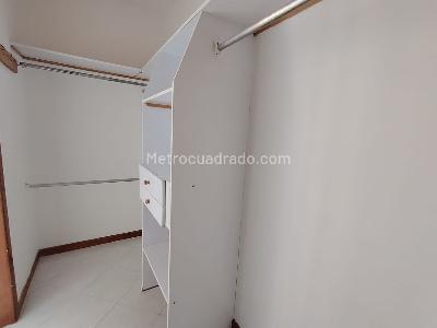 Apartamento en venta en Loma De Los Bernal, Medellín · foto 11 de 20