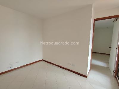 Apartamento en venta en Loma De Los Bernal, Medellín · foto 15 de 20