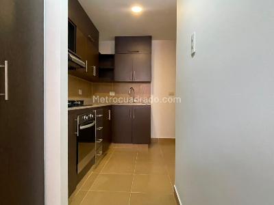 Apartamento en venta en Loma Del Esmeraldal, Envigado · foto 4 de 20