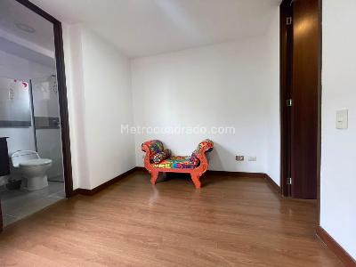 Apartamento en venta en Loma Del Esmeraldal, Envigado · foto 9 de 20