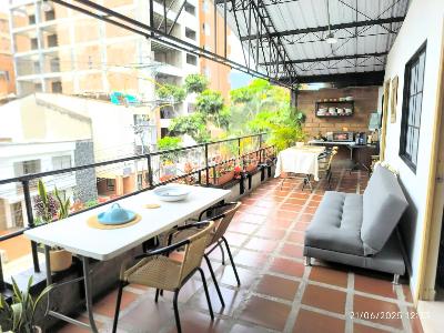 Casa de 5 alcobas en venta en Laureles, Medellín, 380 m² · foto 7 de 20