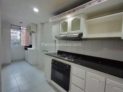 Apartamento en venta en Laureles, Medellín · foto 4 de 20