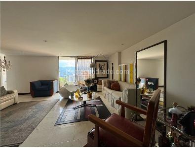 Apartamento de 4 alcobas en venta en El Poblado, Medellín, 117 m² · foto 2 de 20