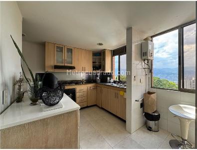 Apartamento de 4 alcobas en venta en El Poblado, Medellín, 117 m² · foto 10 de 20