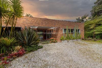 Casa en venta en Llanogrande, Rionegro, 704 m² · foto 2 de 20