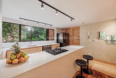 Apartamento en venta en El Poblado, Medellín · foto 8 de 20