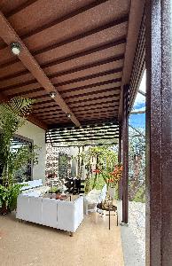 Casa de 5 alcobas en venta en Cabeceras, Rionegro, 350 m² · foto 16 de 20