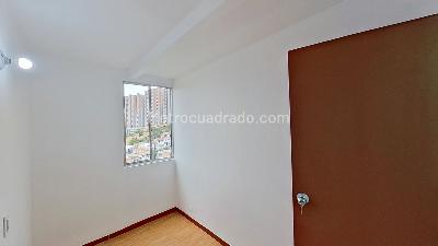 Apartamento de 3 alcobas en venta en Pajarito, Medellín, 45 m² · foto 3 de 6